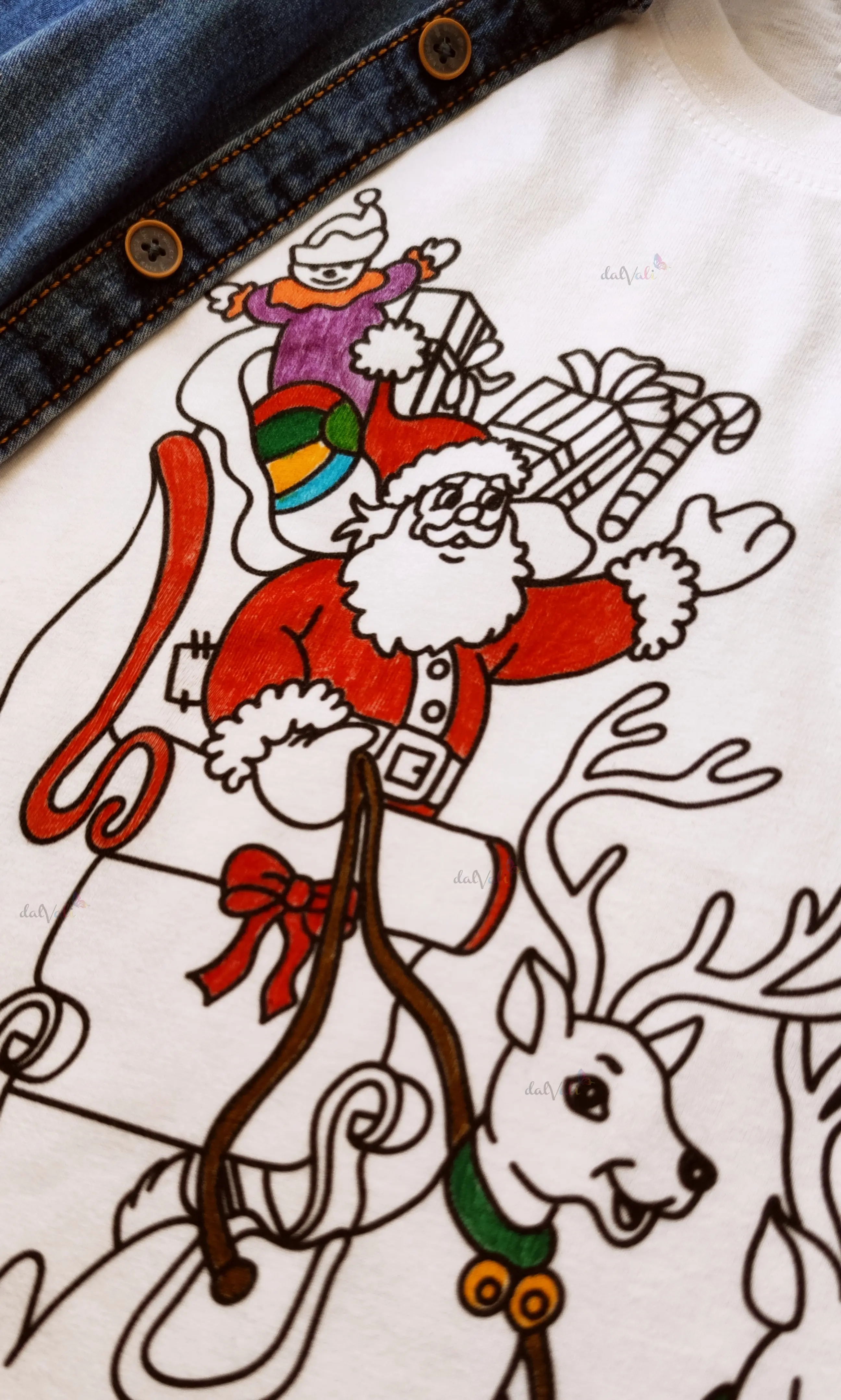 TRICOU EDUCATIV DE COLORAT MOS CRACIUN CU SANIA TRASA DE RENI [2]