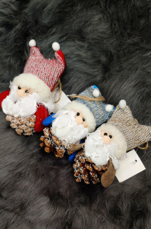 Decoratiune brad Mos Craciun din con 15cm [1]