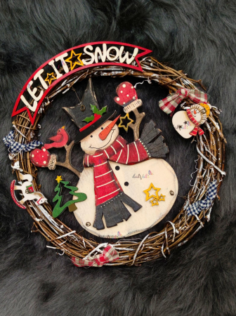 Decoratiune Craciun coronita lemn om de zapada 25cm [0]