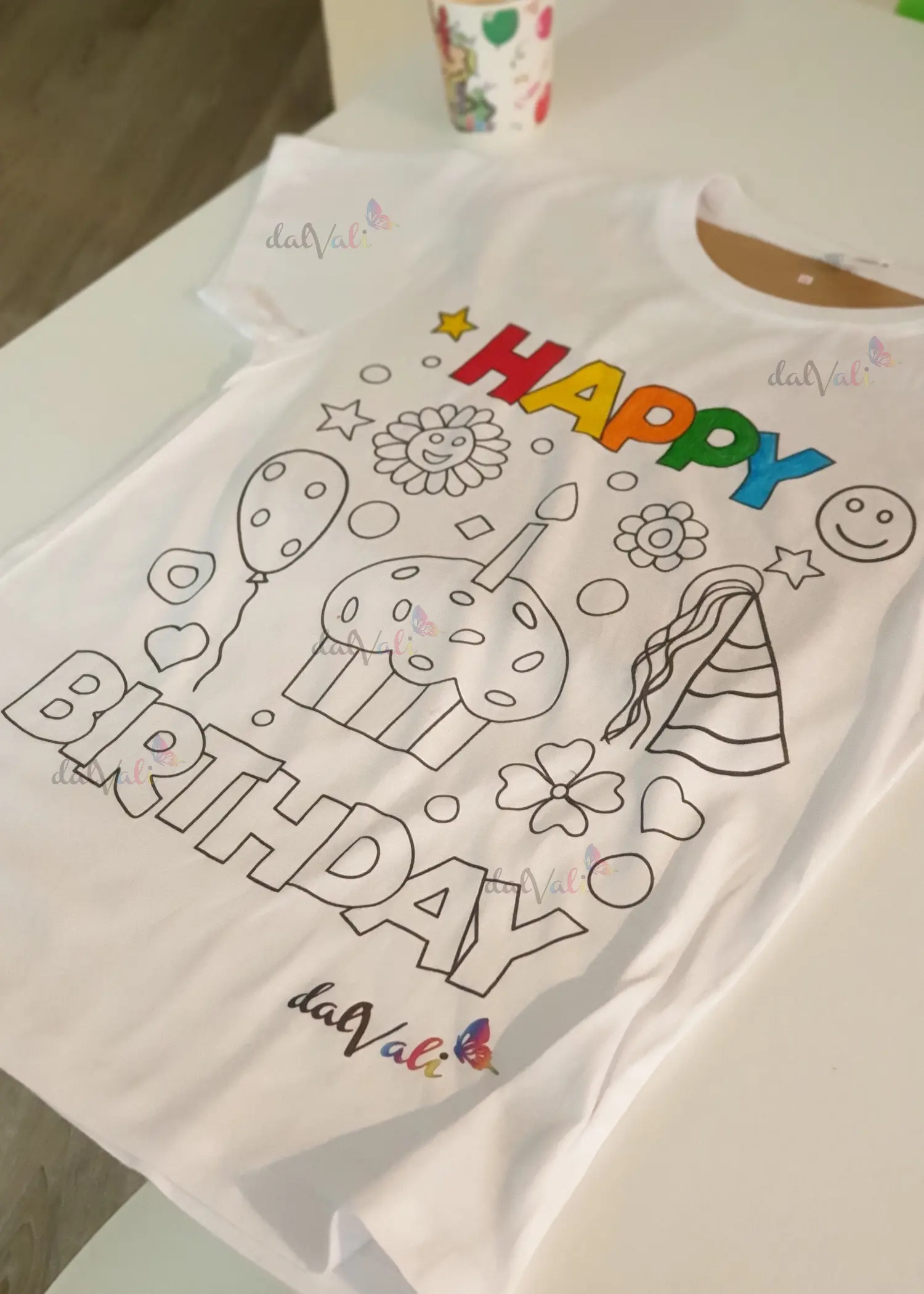 TRICOURI COPII - Tricou educativ de colorat - Happy birthday - La multi ani!