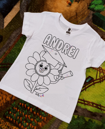 TRICOURI DE COLORAT SI ACCESORII - Tricou educativ de colorat Floricele Premiere-Serbare-Absolvire