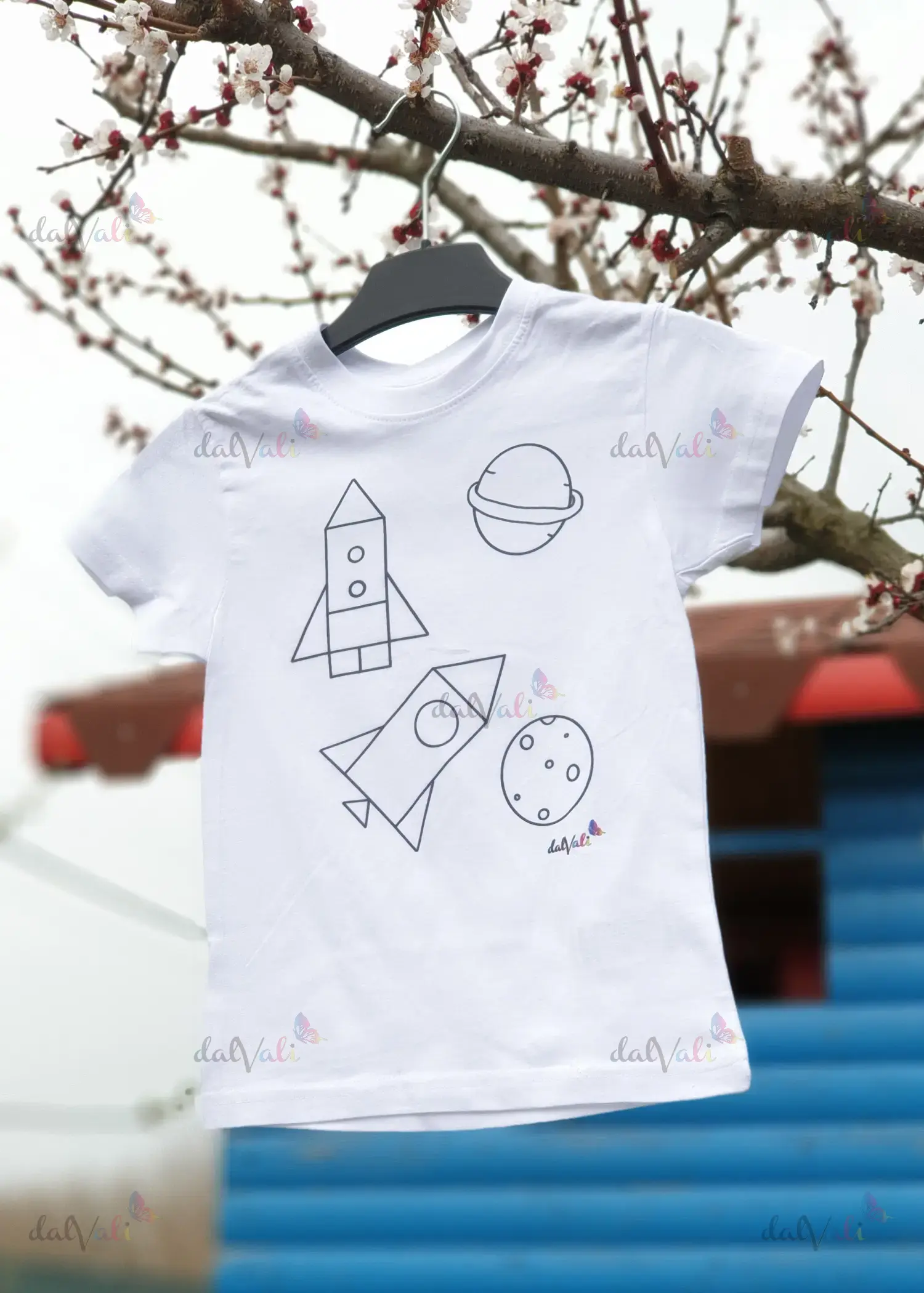 Tricou educativ de colorat - Formele- Spatiul cosmic [1]