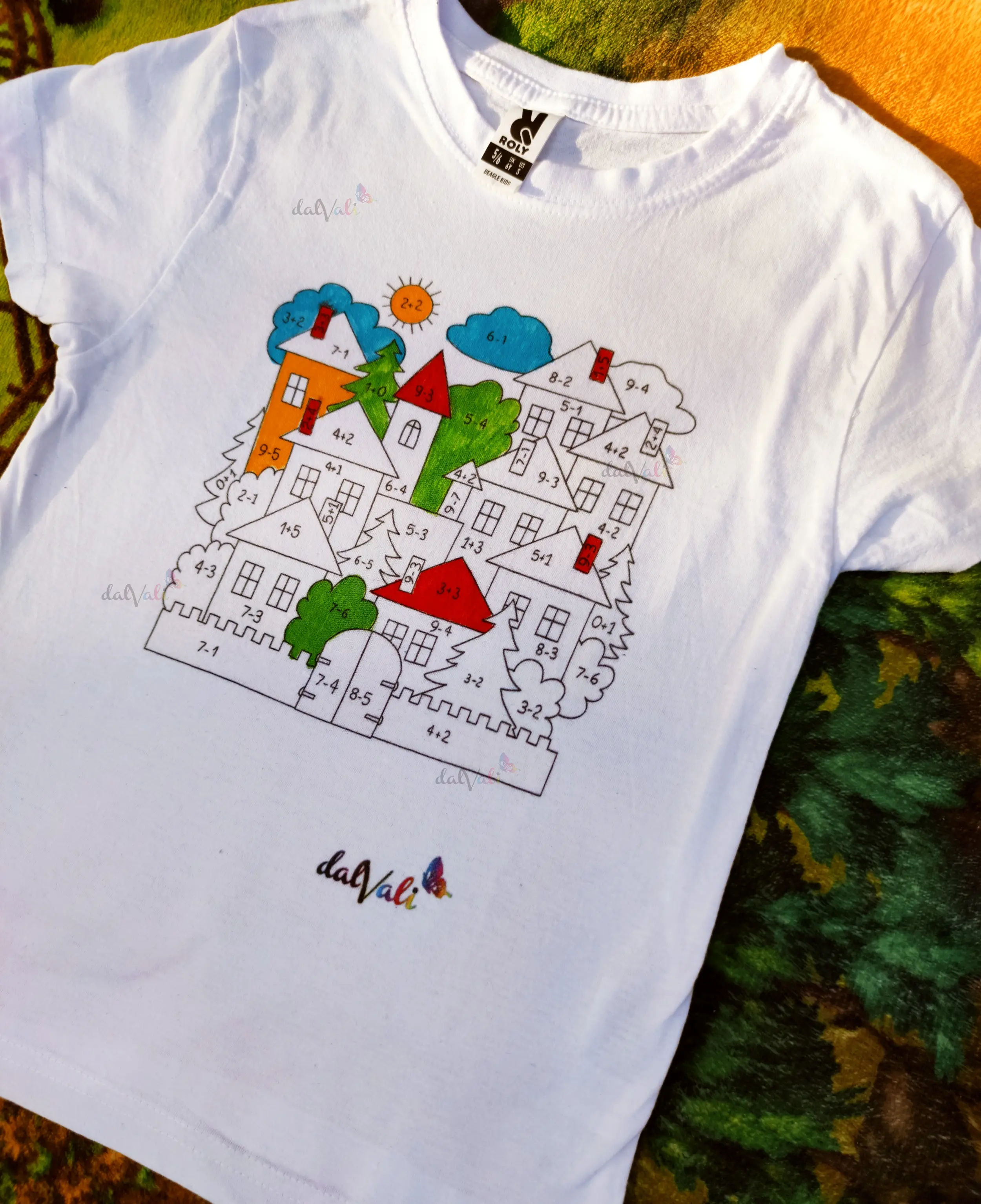 Tricou educativ de colorat - Matematica in culori [2]