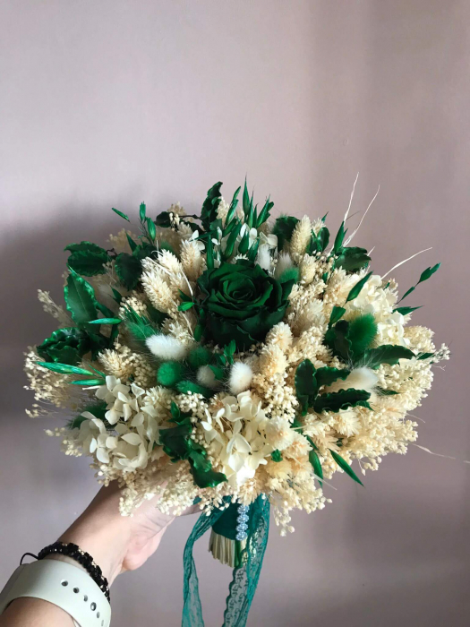 Buchet flori cu trandafir verde smarald [2]