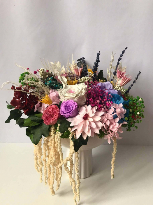 Buchet flori criogenate in vas ceramic cu picior [5]