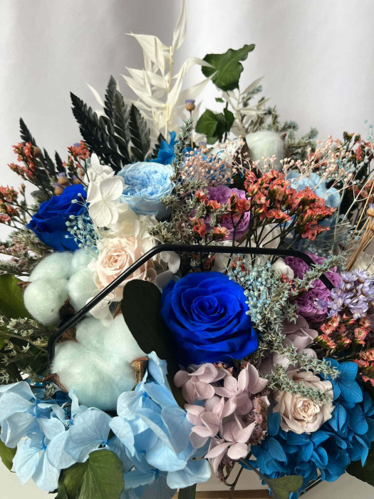 Aranjament floral cu flori ciogenate [7]