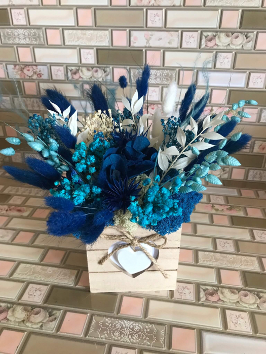 Aranjament de masa floral cu licheni [3]