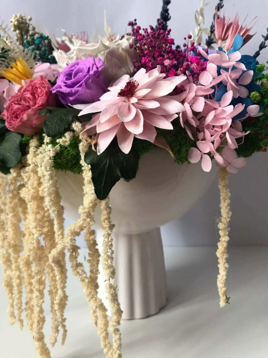 Buchet flori criogenate in vas ceramic cu picior [2]