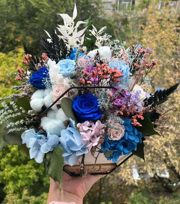 Aranjament floral cu flori ciogenate [4]