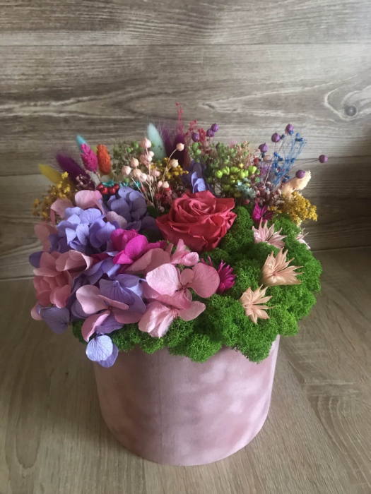 Aranjament floral cu licheni [2]
