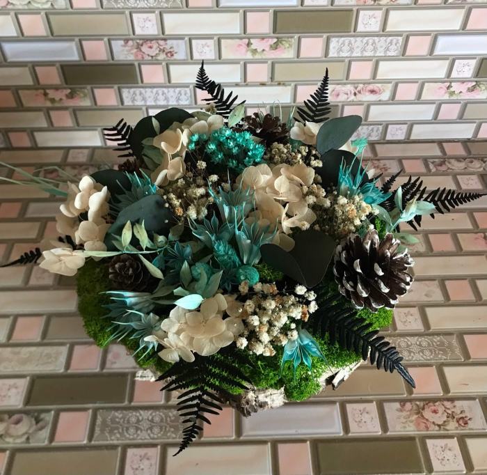 Aranjament floral pe felie lemn [7]