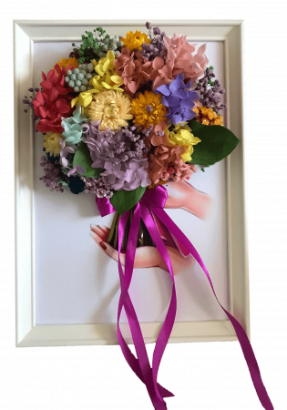 Tablouri 25/30 - Tablou cu licheni si flori in forma de buchet