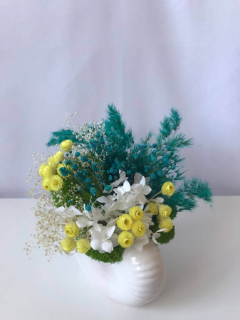 Martisoare din flori naturale uscate - Aranjament floral melc
