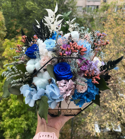 Aranjament floral cu flori ciogenate [1]