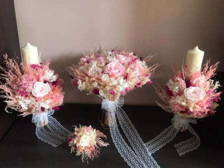 Lumanari Nunta/Botez din flori uscate naturale - Pachet lumanari fagure pentru nunta, buchet flori mireasa si cocarda ginere