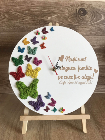 Ceas decorat cu licheni [1]
