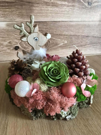 Aranjamente cu licheni si flori criogenate - Aranjament cu licheni pentru masa de craciun