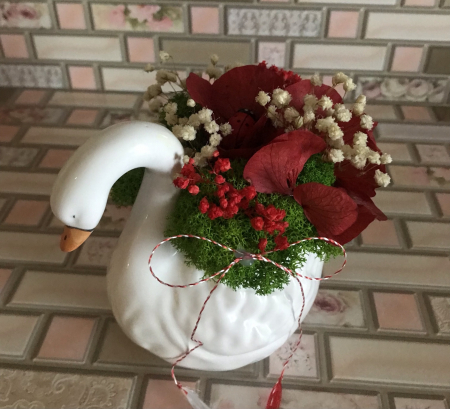 Aranjamente in vase ceramice - Aranjament floral cu licheni