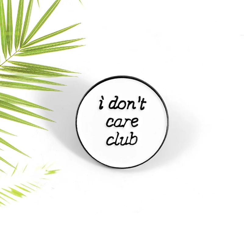 Insigna Don't Care Club [0]