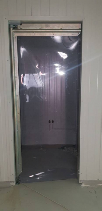 Usa batanta DARFLEX cu folie pvc transparenta cu rama din otel zincat sau vopsite [2]