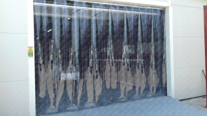 Perdea PVC moale transparenta Dimesiuni Perdea: L 1000 x H 2900 mm, temepratura normala. [2]