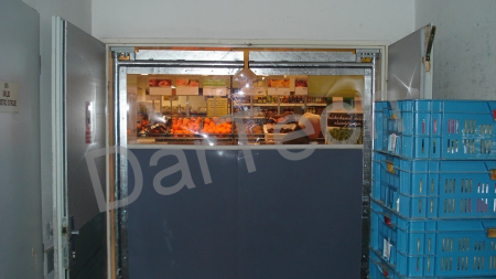 Usa batante cu folie PVC - Usa batanta DARFLEX cu folie pvc transparenta cu rama din otel zincat sau vopsite