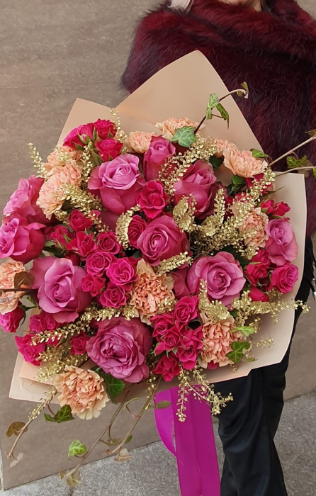 Buchet trandafiri roz Iasi [2]