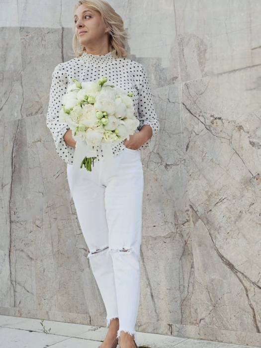 Buchet mireasă bujori albi Iași – design elegant [5]