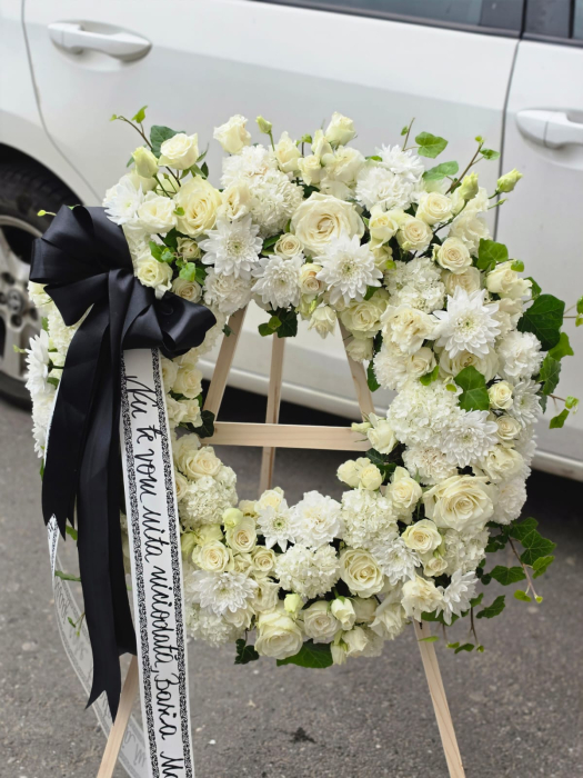 Coroană Funerară Premium Alb-Crem Iași – Livrare Rapidă la Capelă și Cimitir [7]
