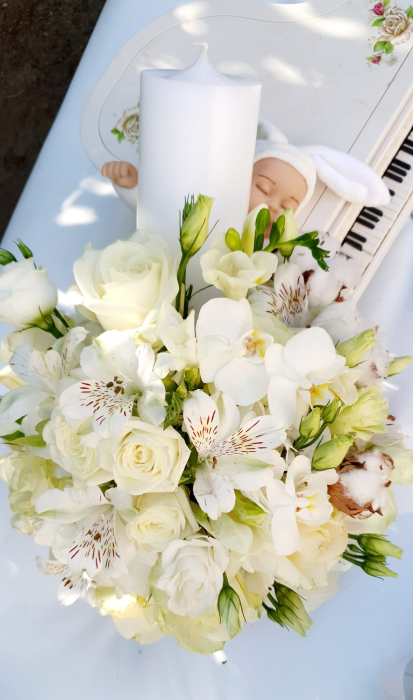 lumanare-botez-bebelus-flori-albe-premium-iasi [3]
