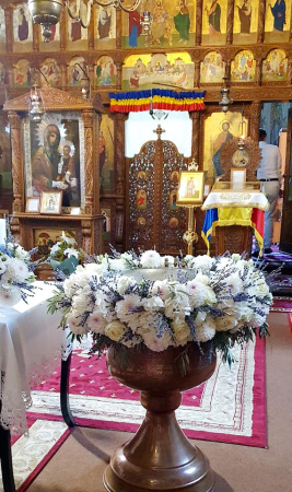 decor-cristelnita-iasi-flori-albe-lavanda-premium [1]