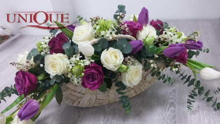 Cutii cu flori - Aranjament floral poseta