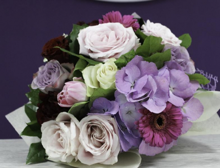 Buchete flori - Buchet hortensie si lalele