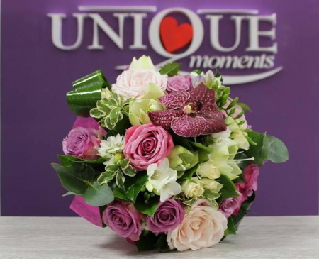 Buchete flori - Buchet orhidee si trandafiri