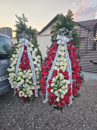 Coroană funerară 100 trandafiri roșii Iași [3]