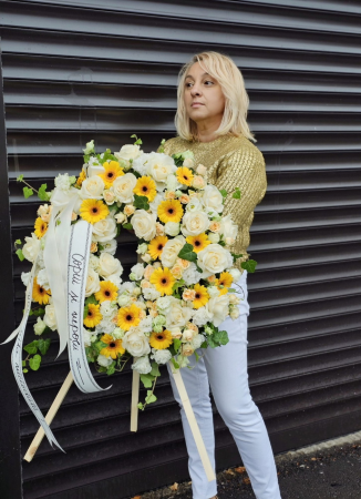 coroana-funerara-lumina-eterna-alb-galben-iasi [4]