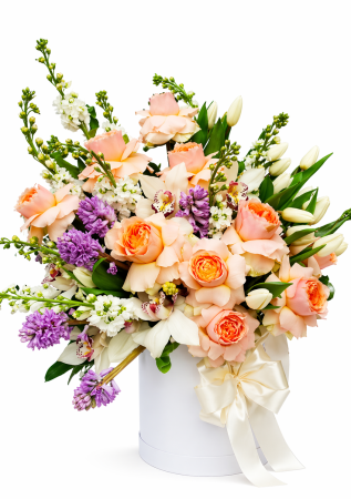 Produse - Cutie flori Deluxe Iași – aranjament premium 1 și 8 Martie