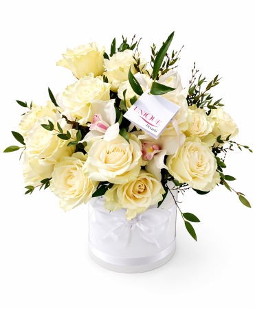 Produse - Cutie 25 trandafiri și orhidee Iași – aranjament floral premium cu livrare rapidă