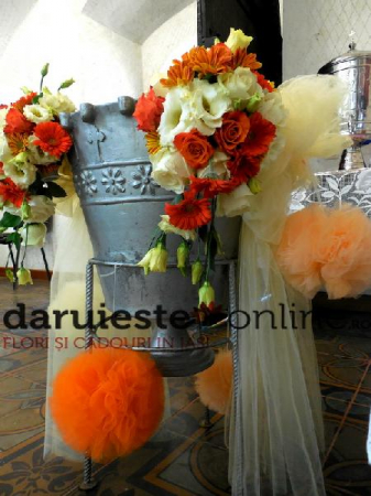 Botez - Decor cristelnita trandafiri eustoma  gerbera