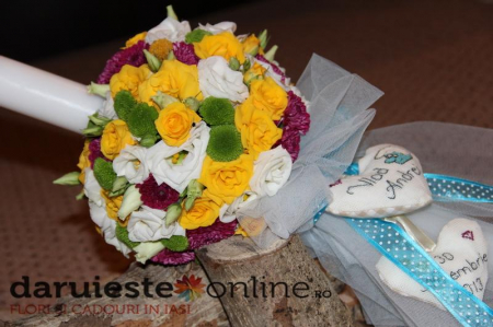 Lumanari botez - Lumanare botez miniroze eustoma crizantema
