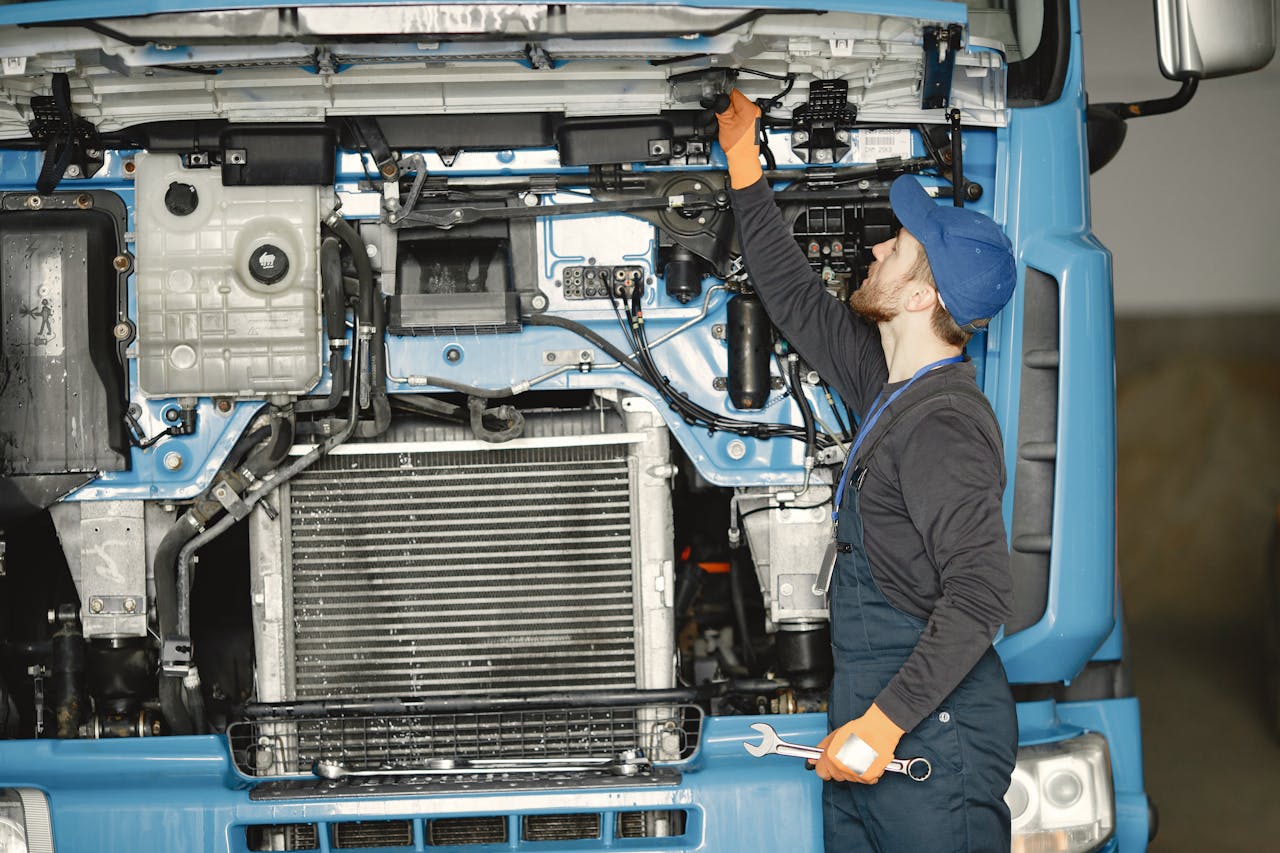 Intretinerea si reparatia camionului: Sfaturi esentiale de la profesionisti