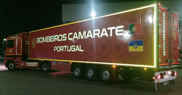 Banda Reflectorizanta alba întrerupta, segmentata, Profi Avery SUA - Avery Dennison AKC1097 [11]