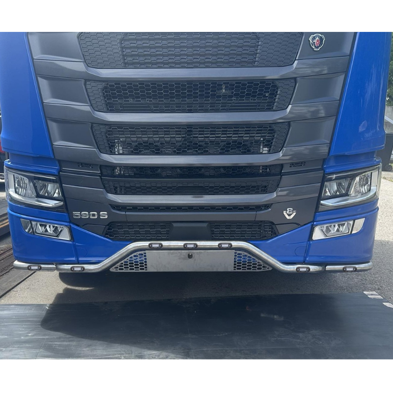 Bara 3 elemente cu LED, protectie inox sub masca fata, bullbar Scania Next Gen [1]