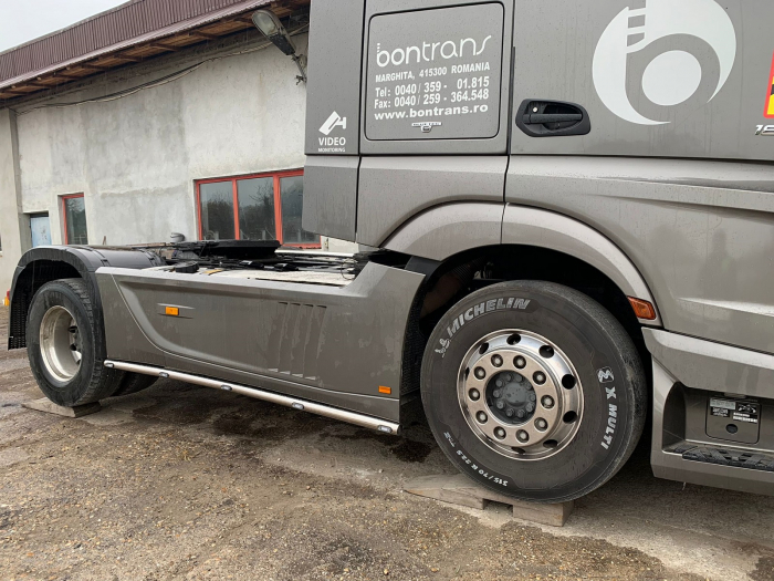 Bara leduri sub laterale, fuste, rezervoare, Actros MP4 - DAUTO MBSB01 [12]