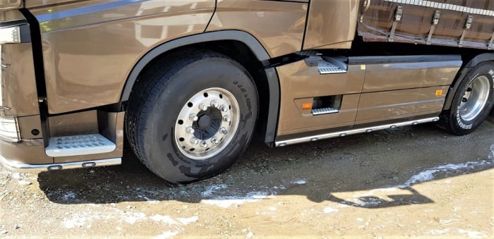 Bara leduri sub laterale, fuste, rezervoare, Volvo Euro 6 - DAUTO VSB01E6 [3]