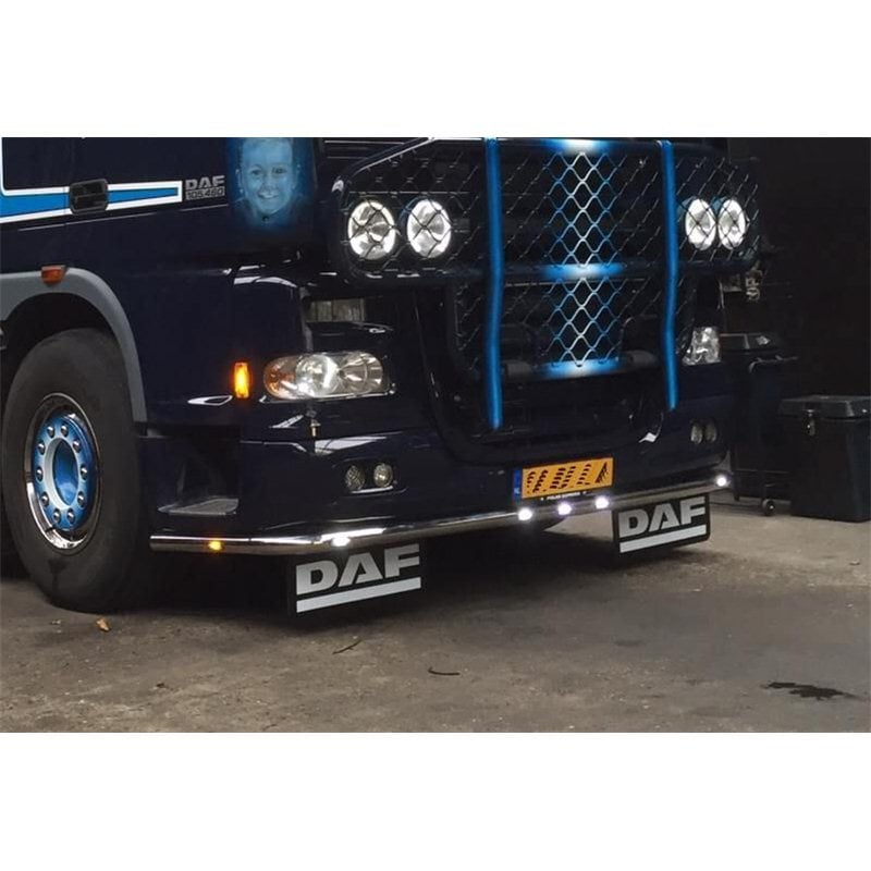 Bara leduri sub masca fata, Daf XF 105, 9 x LED-uri [2]