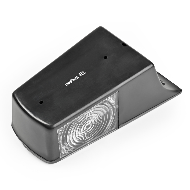 Lampa de gabarit pentru plafon SKYLED ORM, alb-rosu, SCANIA Seria 2 [8]