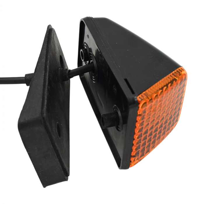 Lampa LED portocalie universala pentru cabina Volvo, 24V [4]