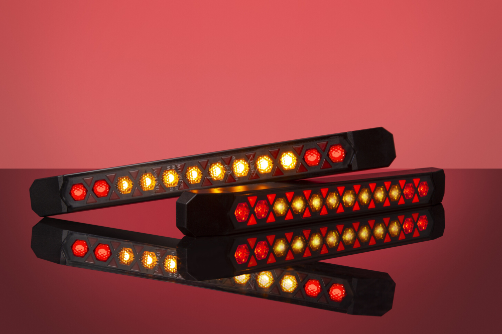 Lampa spate LED multifunctionala dinamica LIZARD, 25.2cm, 3 functii, 12/24V, IP 68 [10]