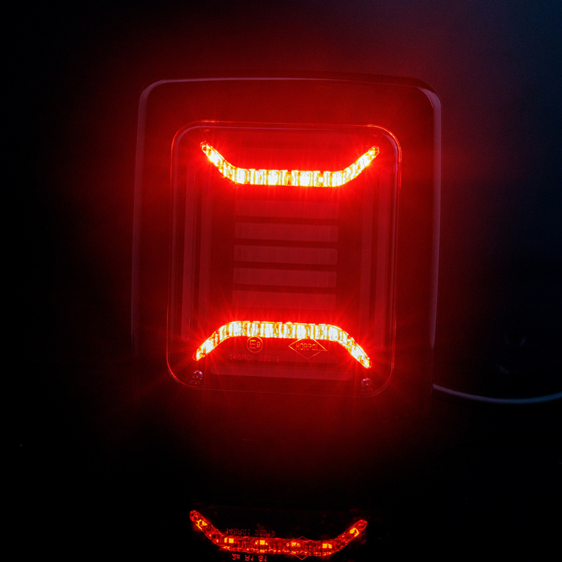 Lampa spate multifunctionala LED, CUBE, 12/24V, pozitie neon, stop si semnalizare dinamica, 13.8 x 11.5 x 4cm [6]